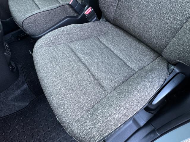 シエンタ Ｚ　１オーナー　ユーザー買取車両　衝突軽減　ＰＤＡ　ＡＣＣ　１０．５型ナビ　フルセグ　バックカメラ　両側パワス　ＢＳＭ　Ｐソナー　リアロールサンシェード　ステアリングヒーター　シートヒーター　禁煙　記録簿（48枚目）