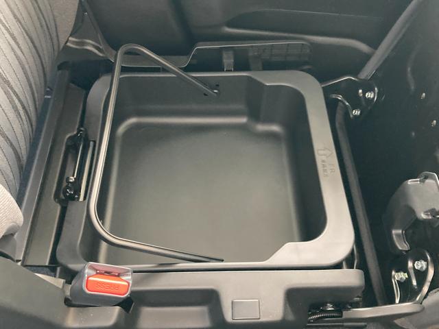 ソリオ ＨＹＢＲＩＤ　ＭＧ　３型　後席両側スライドドア（22枚目）