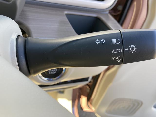 アルトラパン Ｘ　５型　ＬＥＤヘッドランプ　ナノイーＸ搭載フルオートエアコン　ＵＳＢソケット　運転席・助手席シートヒーター　全面ＵＶカットガラス　オートライト（11枚目）