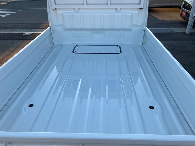 キャリイトラック ＫＣエアコン・パワステ　７型　エアコン　パワステ　ＬＥＤヘッドランプ装着　デュアルカメラブレーキサポート（17枚目）