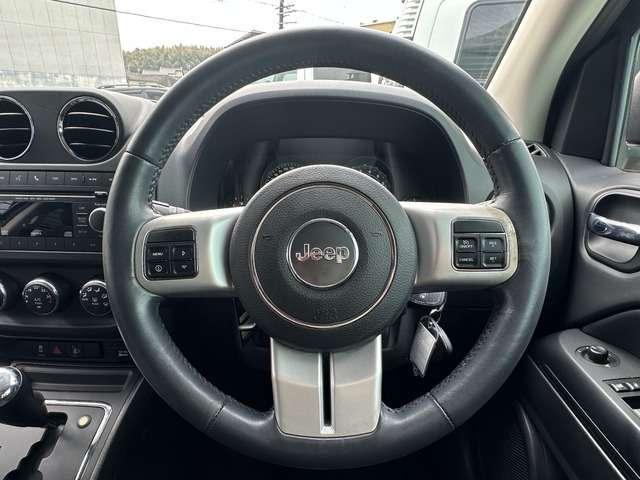 ジープ・コンパス アルティチュード　スポーツ　禁煙　ＥＴＣ　キーレス　ルーフレール　純正１７ＡＷ（20枚目）