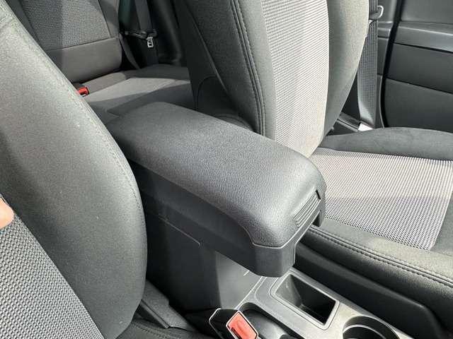 ジープ・コンパス アルティチュード　スポーツ　禁煙　ＥＴＣ　キーレス　ルーフレール　純正１７ＡＷ（24枚目）