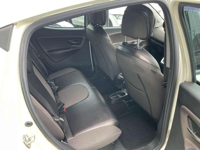 クライスラー・イプシロン プラチナ　禁煙　アイスト　ハーフレザー　Ｐセンサー（12枚目）