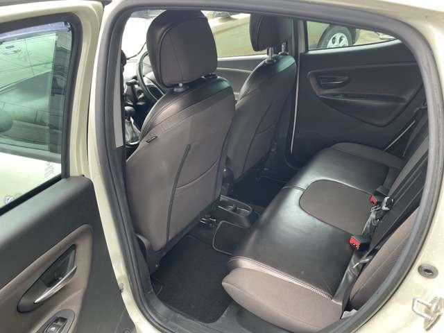 クライスラー・イプシロン プラチナ　禁煙　アイスト　ハーフレザー　Ｐセンサー（15枚目）