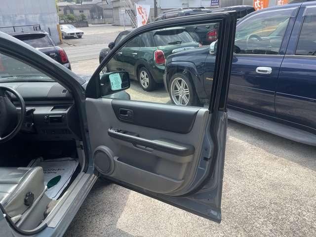 エクストレイル Ｓｔ　禁煙　全塗装済　フルセグＴＶ　Ｂカメ　ＨＩＤヘッド（11枚目）