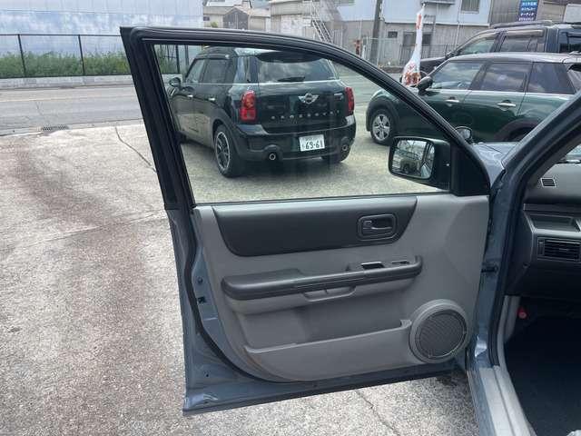 エクストレイル Ｓｔ　禁煙　全塗装済　フルセグＴＶ　Ｂカメ　ＨＩＤヘッド（18枚目）