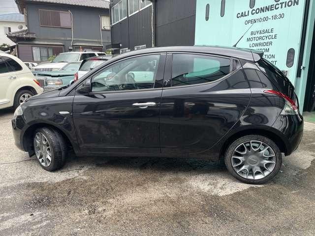 クライスラー・イプシロン プラチナ　禁煙　アイスト　ＥＴＣ　フルセグ　Ｐセンサー（9枚目）