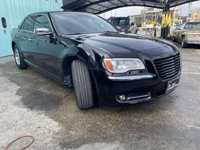 クライスラー・３００ ３００リミテッド　禁煙　　左ハンドル　Ｂカメ　スマキー　ＨＩＤ　ＥＴＣ（4枚目）