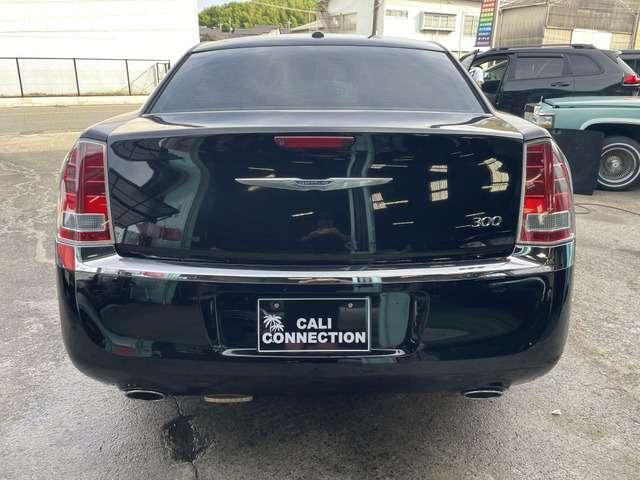 クライスラー・３００ ３００リミテッド　禁煙　　左ハンドル　Ｂカメ　スマキー　ＨＩＤ　ＥＴＣ（7枚目）