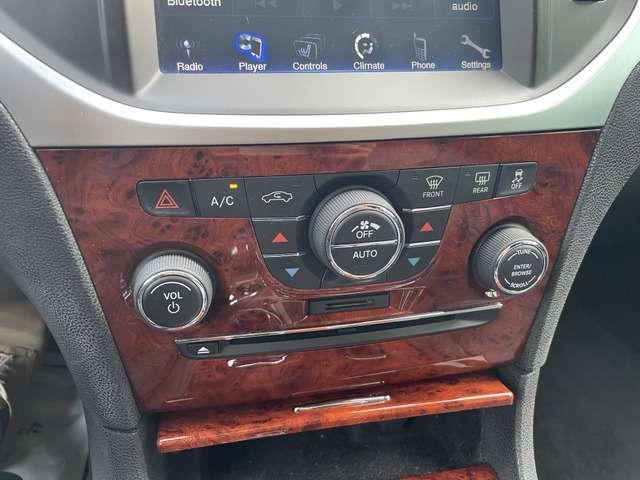 クライスラー・３００ ３００リミテッド　禁煙　　左ハンドル　Ｂカメ　スマキー　ＨＩＤ　ＥＴＣ（25枚目）