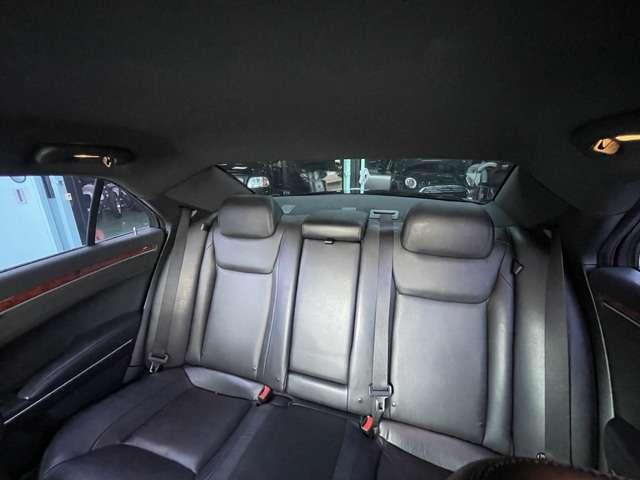 クライスラー・３００ ３００リミテッド　禁煙　　左ハンドル　Ｂカメ　スマキー　ＨＩＤ　ＥＴＣ（31枚目）