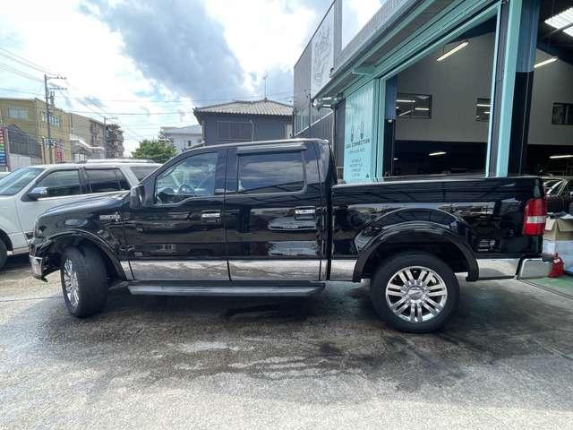 リンカーン・マークＬＴ 　禁煙　ＥＴＣ　フルセグ　Ｂカメ　２０ＡＷ　サンルーフ（9枚目）