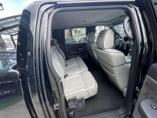 リンカーン・マークＬＴ 　禁煙　ＥＴＣ　フルセグ　Ｂカメ　２０ＡＷ　サンルーフ（16枚目）