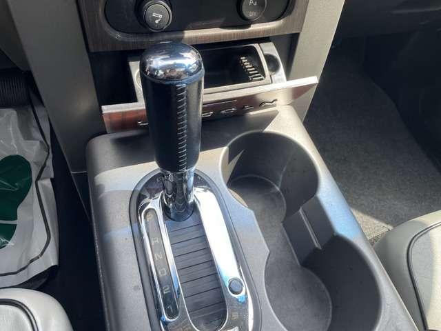 リンカーン・マークＬＴ 　禁煙　ＥＴＣ　フルセグ　Ｂカメ　２０ＡＷ　サンルーフ（30枚目）