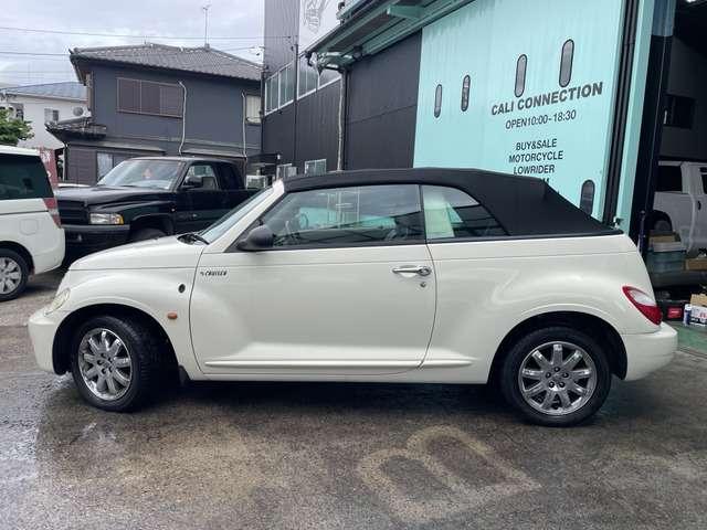 クライスラー・ＰＴクルーザーカブリオ リミテッド　禁煙　ＥＴＣ　フルセグ　シートヒーター　１６ＡＷ（9枚目）