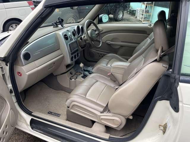 クライスラー・ＰＴクルーザーカブリオ リミテッド　禁煙　ＥＴＣ　フルセグ　シートヒーター　１６ＡＷ（30枚目）