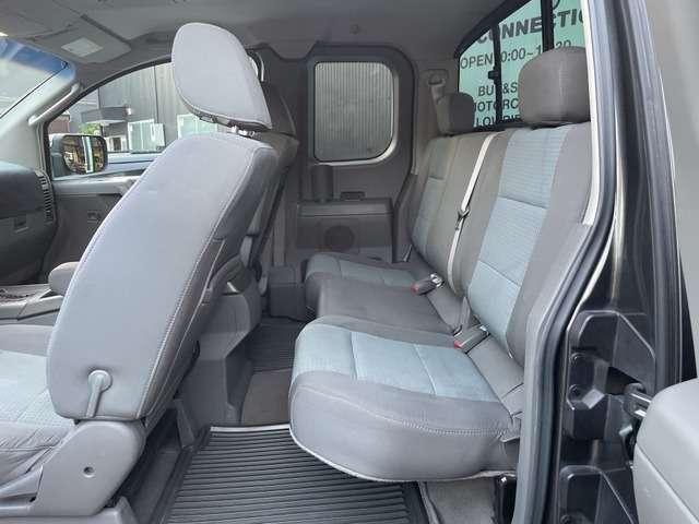 タイタン キングキャブＳＥ　社外グリル／ステップ　ＥＴＣ　１７ＡＷ　Ｂカメ（12枚目）