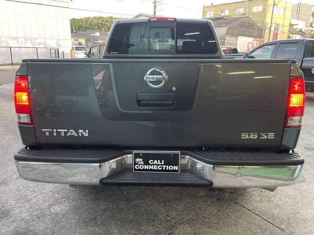 タイタン キングキャブＳＥ　社外グリル／ステップ　ＥＴＣ　１７ＡＷ　Ｂカメ（33枚目）