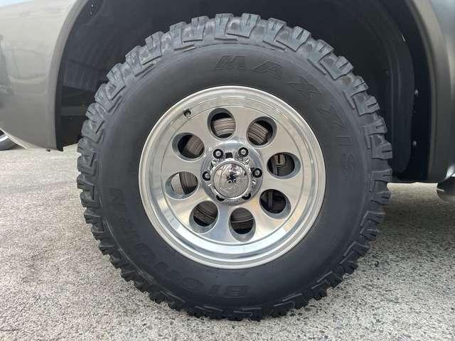 タイタン キングキャブＳＥ　社外グリル／ステップ　ＥＴＣ　１７ＡＷ　Ｂカメ（40枚目）