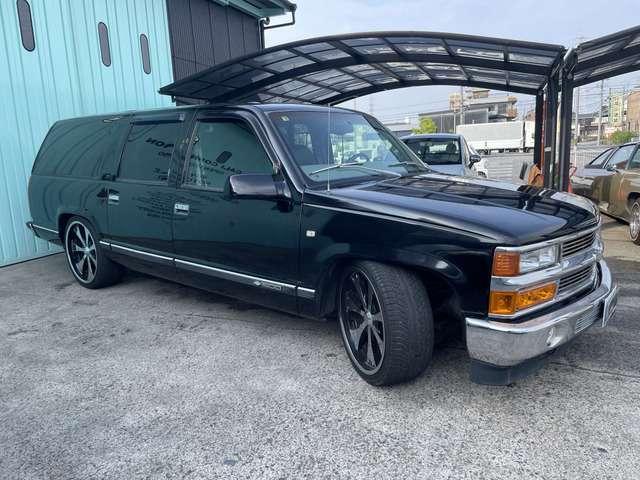 シボレーサバーバン １５００　５．７　Ｖ８　ＥＴＣ　Ｂカメ　社外マフラー　ローダウン（4枚目）