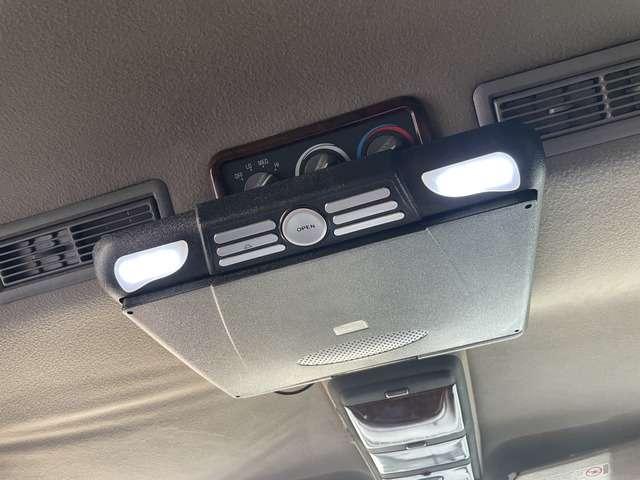 シボレーサバーバン １５００　５．７　Ｖ８　ＥＴＣ　Ｂカメ　社外マフラー　ローダウン（31枚目）