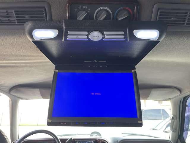 シボレーサバーバン １５００　５．７　Ｖ８　ＥＴＣ　Ｂカメ　社外マフラー　ローダウン（32枚目）