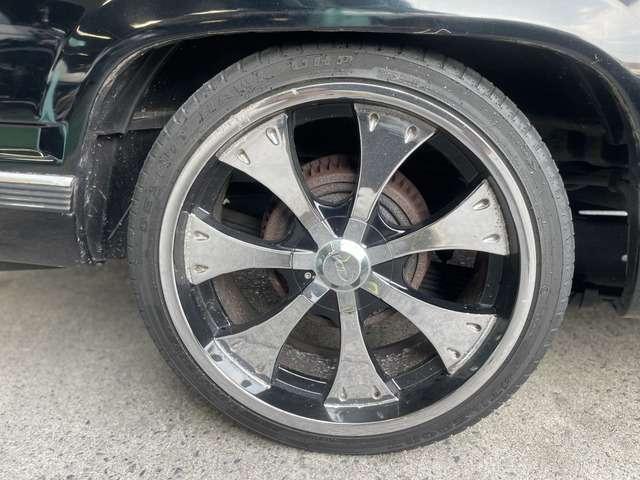 シボレーサバーバン １５００　５．７　Ｖ８　ＥＴＣ　Ｂカメ　社外マフラー　ローダウン（40枚目）