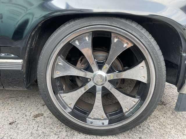 シボレーサバーバン １５００　５．７　Ｖ８　ＥＴＣ　Ｂカメ　社外マフラー　ローダウン（43枚目）