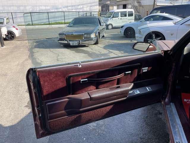 シボレーモンテカルロ ＬＵＸＵＲＹ　ＳＰＯＲＴ　輸入新規　３年車検　全塗装済　ＮＥＷモール（11枚目）