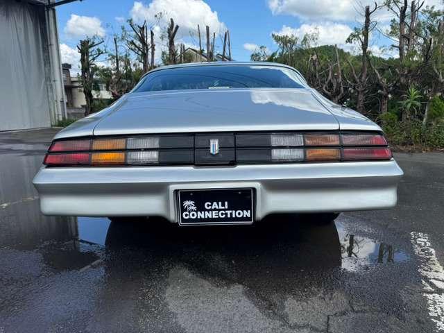 シボレーカマロ ベルリネッタ　禁煙　ＡＣ　全塗装済　ＣＤ　取説・記録簿　車検含（9枚目）