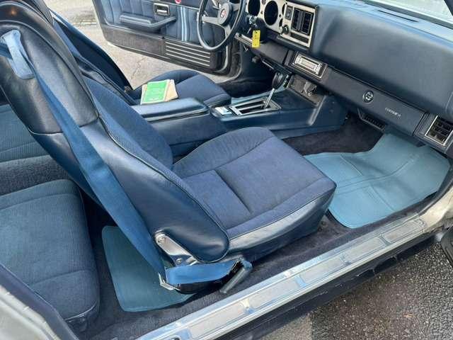 シボレーカマロ ベルリネッタ　禁煙　ＡＣ　全塗装済　ＣＤ　取説・記録簿　車検含（17枚目）