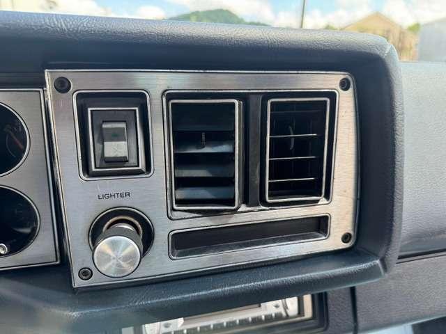 シボレーカマロ ベルリネッタ　禁煙　ＡＣ　全塗装済　ＣＤ　取説・記録簿　車検含（20枚目）