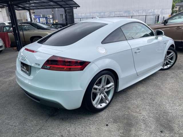 ＴＴクーペ クーペ　１．８　ＴＦＳＩ　Ｓラインパッケージ　禁煙　Ｂカメ　ＥＴＣ　ＨＩＩＤヘッド　Ｆ／Ｒフォグ　１８ＡＷ（6枚目）