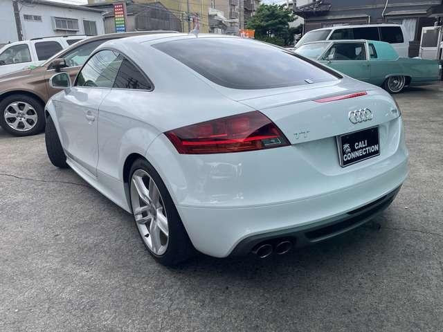 ＴＴクーペ クーペ　１．８　ＴＦＳＩ　Ｓラインパッケージ　禁煙　Ｂカメ　ＥＴＣ　ＨＩＩＤヘッド　Ｆ／Ｒフォグ　１８ＡＷ（8枚目）