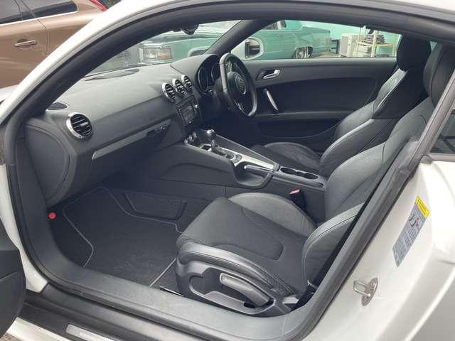 ＴＴクーペ クーペ　１．８　ＴＦＳＩ　Ｓラインパッケージ　禁煙　Ｂカメ　ＥＴＣ　ＨＩＩＤヘッド　Ｆ／Ｒフォグ　１８ＡＷ（13枚目）