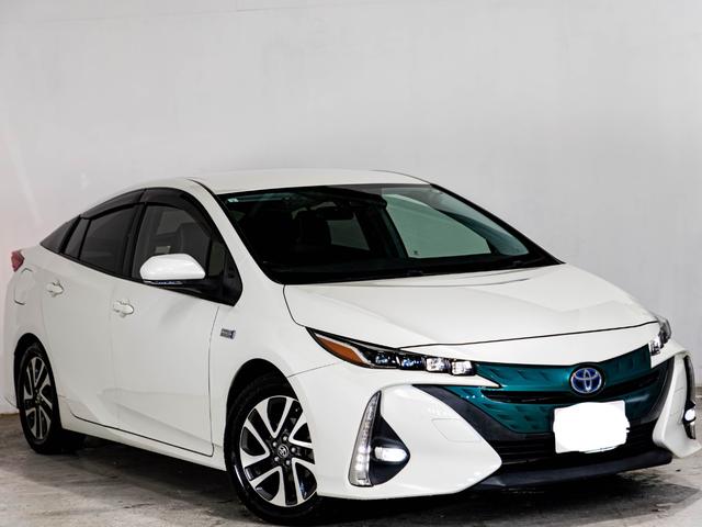 プリウスPHV Sナビパッケージ シートカバー 革巻きハンドル ドリンクホルダー 純正ホイール 純正ナビ ステアリングヒーター バックカメラ LEDヘッドライト 純正流用16インチホイール(7枚目)