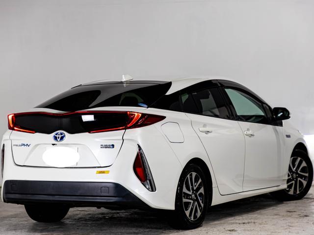 プリウスPHV Sナビパッケージ シートカバー 革巻きハンドル ドリンクホルダー 純正ホイール 純正ナビ ステアリングヒーター バックカメラ LEDヘッドライト 純正流用16インチホイール(21枚目)