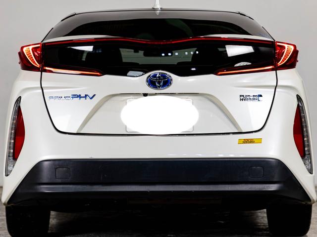 プリウスPHV Sナビパッケージ シートカバー 革巻きハンドル ドリンクホルダー 純正ホイール 純正ナビ ステアリングヒーター バックカメラ LEDヘッドライト 純正流用16インチホイール(25枚目)