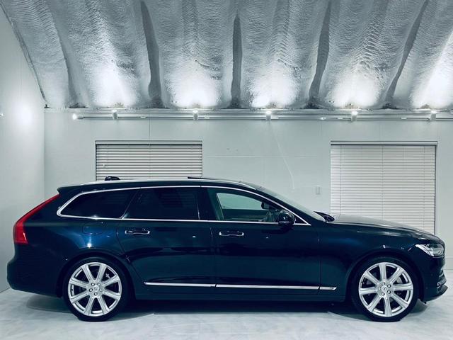 Ｖ９０ Ｔ６　ＡＷＤ　インスクリプション　５／６ＧＷ特別料金／Ｂ＆Ｗ／ＳＲ／正規Ｄ車／第三者機関鑑定済／ベージュ革／前後ドラレコ／前席マッサージ機能／シートクーラー／ステアリングヒーター／パイロットアシスト／ＥＴＣ／整備記録／取説／スペアキー（46枚目）