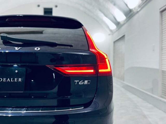 Ｖ９０ Ｔ６　ＡＷＤ　インスクリプション　５／６ＧＷ特別料金／Ｂ＆Ｗ／ＳＲ／正規Ｄ車／第三者機関鑑定済／ベージュ革／前後ドラレコ／前席マッサージ機能／シートクーラー／ステアリングヒーター／パイロットアシスト／ＥＴＣ／整備記録／取説／スペアキー（68枚目）