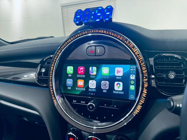 MINI クーパSコンバチブルプレミアムプラスPクラシクトリム ユニオンジャックトップ/ブラックエクステリア/ブラックレザーシート/純正オプション18AW/シートヒーター/Apple CarPlay/UJテールライト/前後センサー/バックカメラ/ミラーETC(37枚目)