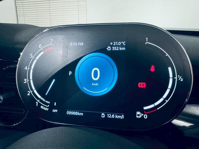 MINI クーパSコンバチブルプレミアムプラスPクラシクトリム ユニオンジャックトップ/ブラックエクステリア/ブラックレザーシート/純正オプション18AW/シートヒーター/Apple CarPlay/UJテールライト/前後センサー/バックカメラ/ミラーETC(43枚目)