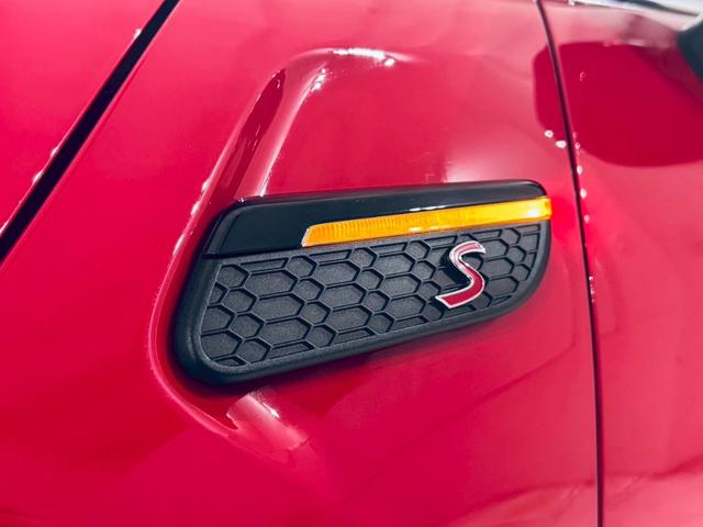 MINI クーパSコンバチブルプレミアムプラスPクラシクトリム ユニオンジャックトップ/ブラックエクステリア/ブラックレザーシート/純正オプション18AW/シートヒーター/Apple CarPlay/UJテールライト/前後センサー/バックカメラ/ミラーETC(57枚目)