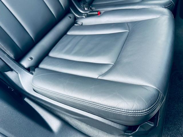 Q7 3.0TFSIクワトロ SラインPKG/アダプティブエアサス/前後シートヒーター/三列目シート/メモリー機能付きパワーシート/4ゾーンエアコン/マトリクスLED/21インチOPAW/ACC/黒革/トラフィックカメラ(21枚目)