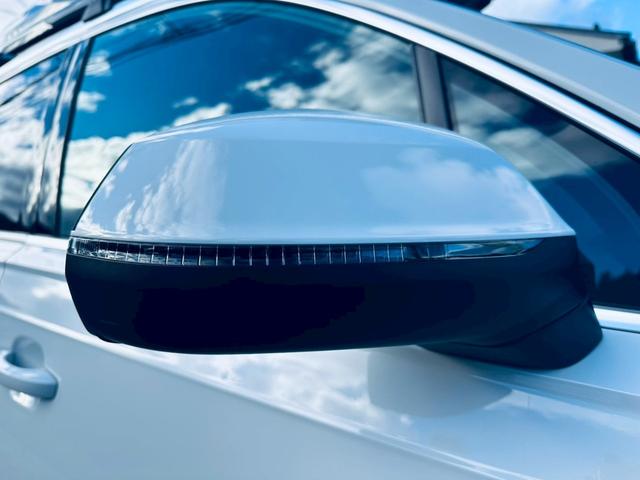 Q7 3.0TFSIクワトロ SラインPKG/アダプティブエアサス/前後シートヒーター/三列目シート/メモリー機能付きパワーシート/4ゾーンエアコン/マトリクスLED/21インチOPAW/ACC/黒革/トラフィックカメラ(66枚目)