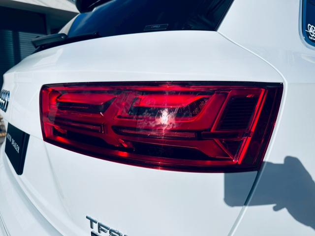 Q7 3.0TFSIクワトロ SラインPKG/アダプティブエアサス/前後シートヒーター/三列目シート/メモリー機能付きパワーシート/4ゾーンエアコン/マトリクスLED/21インチOPAW/ACC/黒革/トラフィックカメラ(69枚目)