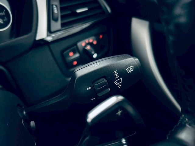 ３シリーズ ３２０ｄブルーパフォーマンス　Ｍスポーツ　ディーゼル／Ｈａｍａｎ　Ｋａｒｄｏｎ／カーボン調フロントエアロ／カーボン調リアスポ／Ｍパフォーマンステールランプ／Ｍパフォーマンス　サイドエアロ／Ｂカメラ／レーダー探知機／Ｂｌｕｅｔｏｏｔｈ／ＥＴＣ（49枚目）