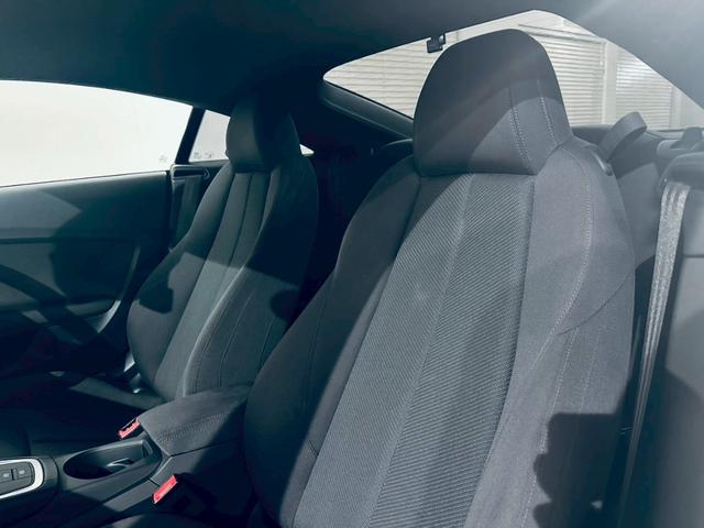 ＴＴクーペ ４０ＴＦＳＩ　新車保障継承／１オナ／シートヒーター／クルコン／ＡＡＣ／ドラレコ／バックモニター／１９インチＡＷ／オートライト／ＥＴＣ／レインセンサー／レーンキープアシスト／可変リアスポ／シーケンシャルウィンカー（16枚目）