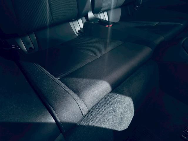 ＴＴクーペ ４０ＴＦＳＩ　新車保障継承／１オナ／シートヒーター／クルコン／ＡＡＣ／ドラレコ／バックモニター／１９インチＡＷ／オートライト／ＥＴＣ／レインセンサー／レーンキープアシスト／可変リアスポ／シーケンシャルウィンカー（21枚目）