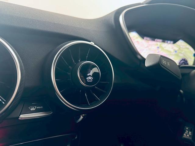 ＴＴクーペ ４０ＴＦＳＩ　新車保障継承／１オナ／シートヒーター／クルコン／ＡＡＣ／ドラレコ／バックモニター／１９インチＡＷ／オートライト／ＥＴＣ／レインセンサー／レーンキープアシスト／可変リアスポ／シーケンシャルウィンカー（43枚目）